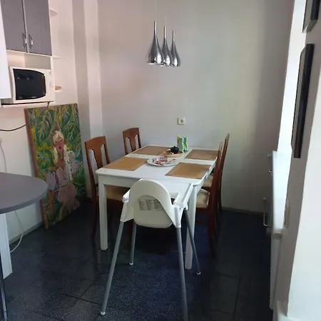 Apartament 3-toaline Ajaloolises Majas *