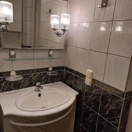 Apartament 3-toaline Ajaloolises Majas *
