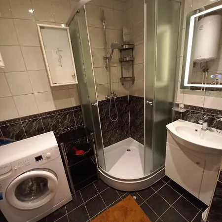 Apartament 3-toaline Ajaloolises Majas