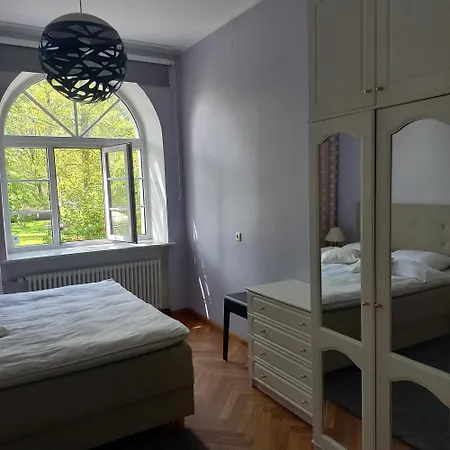 3-toaline Ajaloolises Majas * Tallin