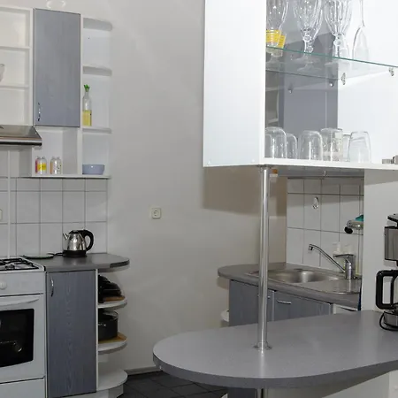 Large 3-room In A Historic House Appartement *